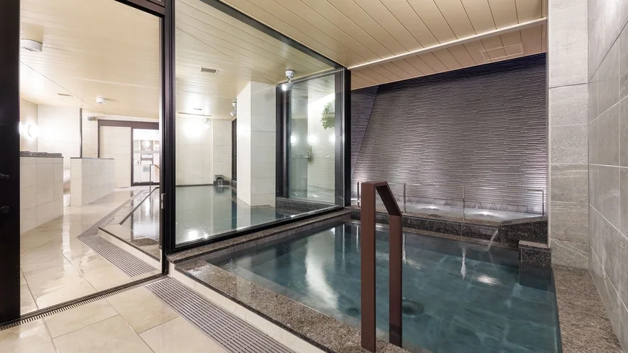 Nishitetsu Hotel CROOM Hakata Gion public bath for a four-adult stay