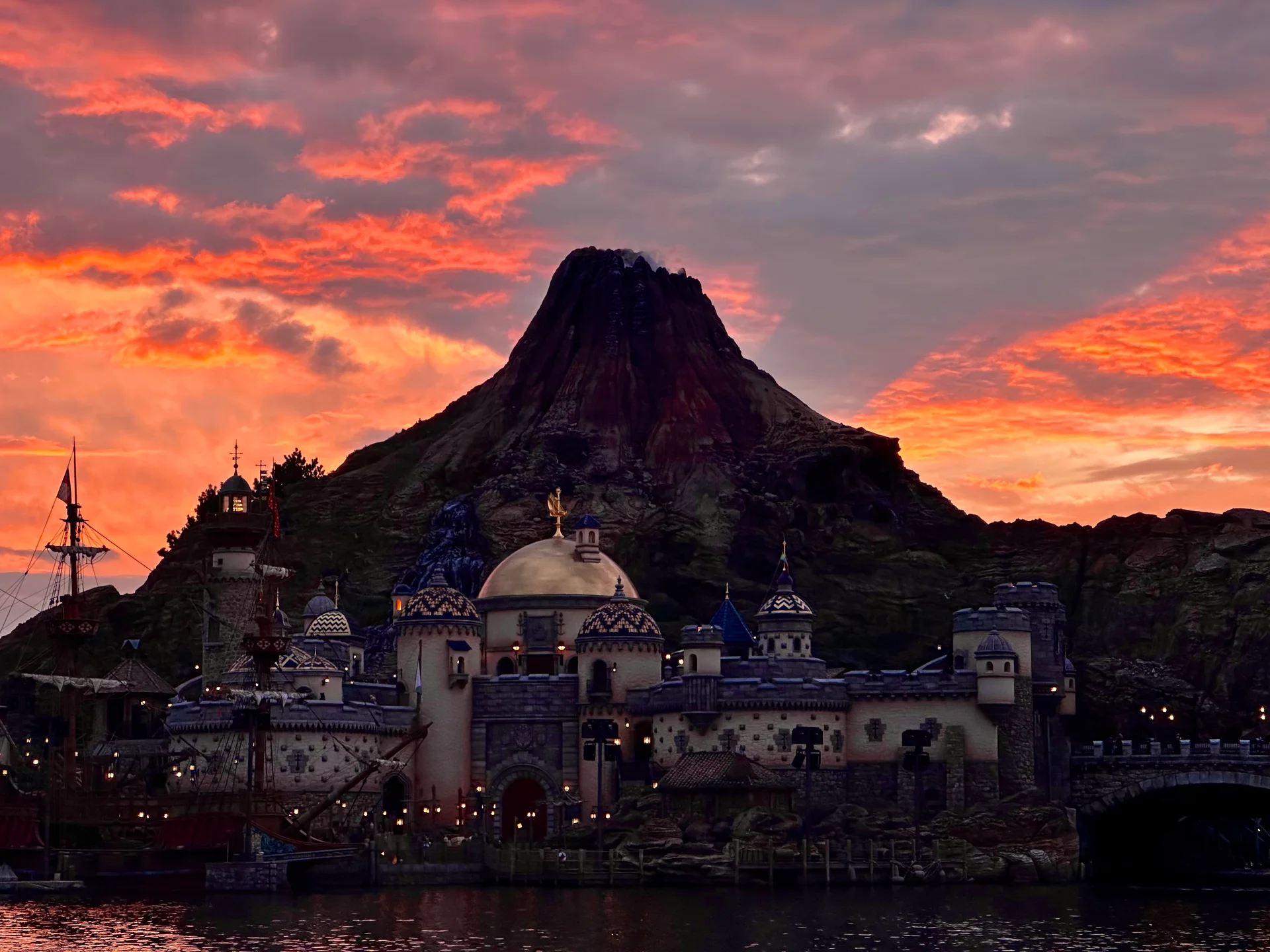 Tokyo DisneySea Mount Prometheus representing a second full park day