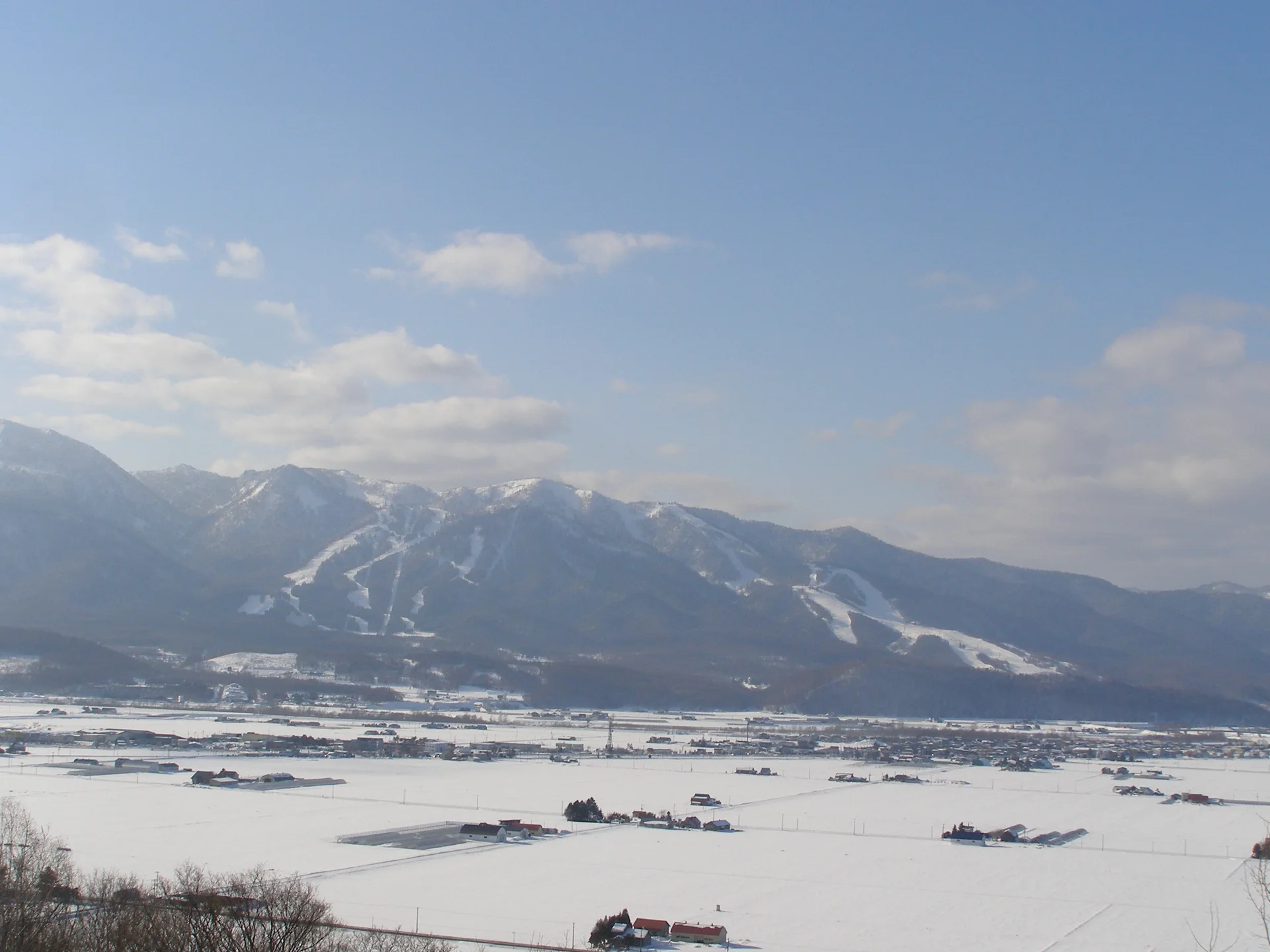 Furano Snow Resort in winter as a multi-night central Hokkaido base