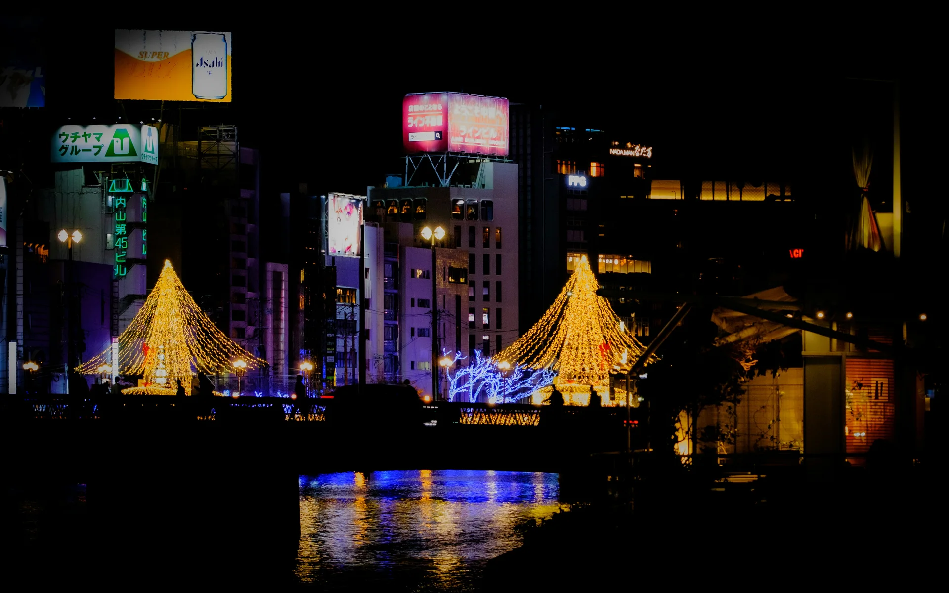 Tenjin shopping and dining district on Day 2 in Fukuoka