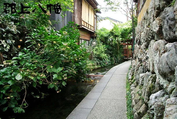 Igawa Lane water channel and machiya in Gujo Hachiman