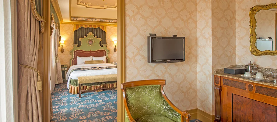 MiraCosta Terrace Room interior paired with its large outdoor terrace for a two-person stay