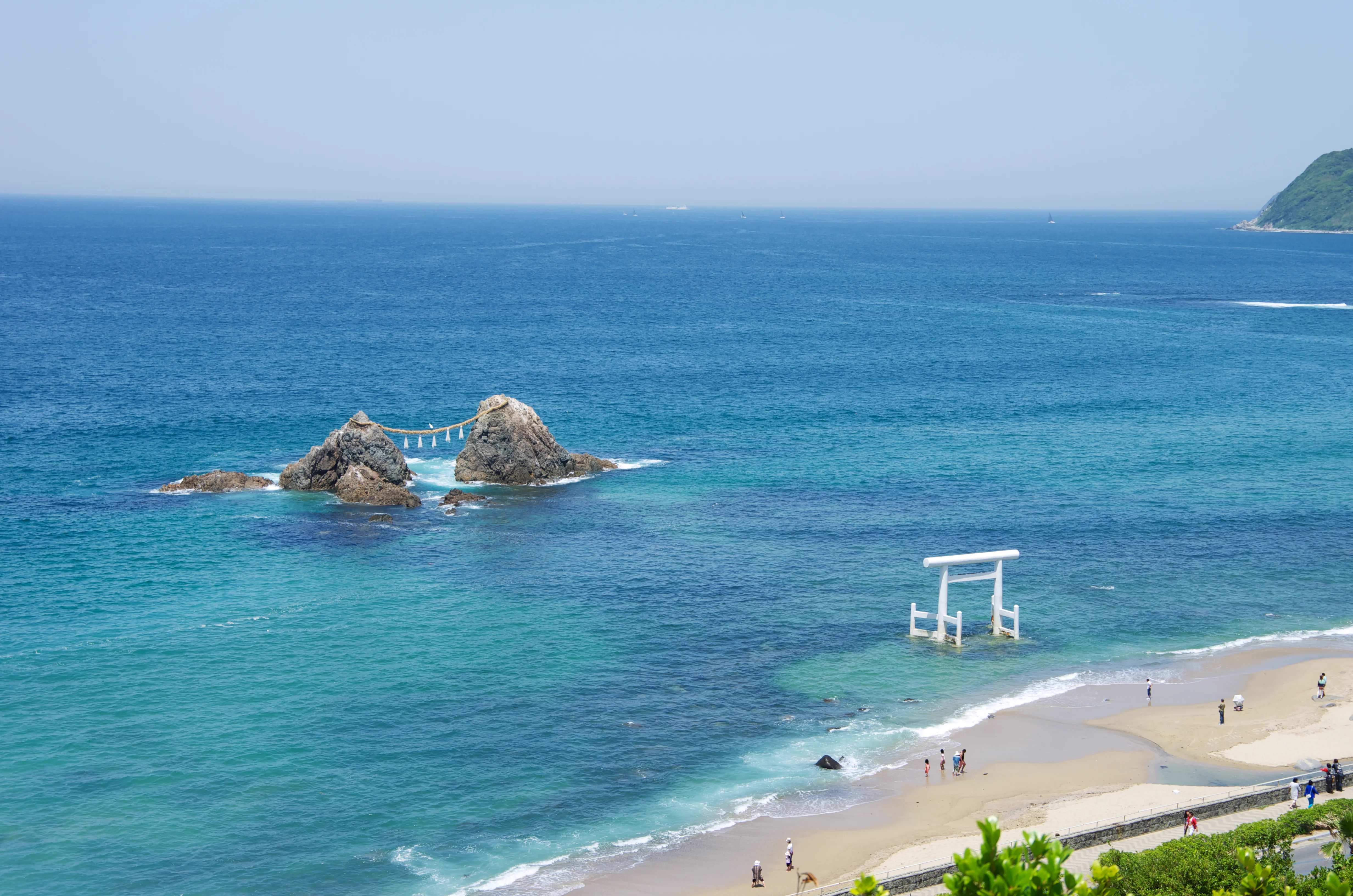 Sakurai Futamigaura coastline and Meoto Iwa in Itoshima at the centre of the day-trip versus overnight decision