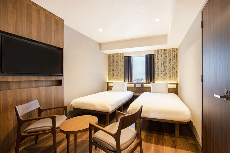 Accommodation view related to karaksa hotel grande Shin-Osaka Tower: Is a 5-Minute Station Walk Worth It Before an Early Shinkansen?