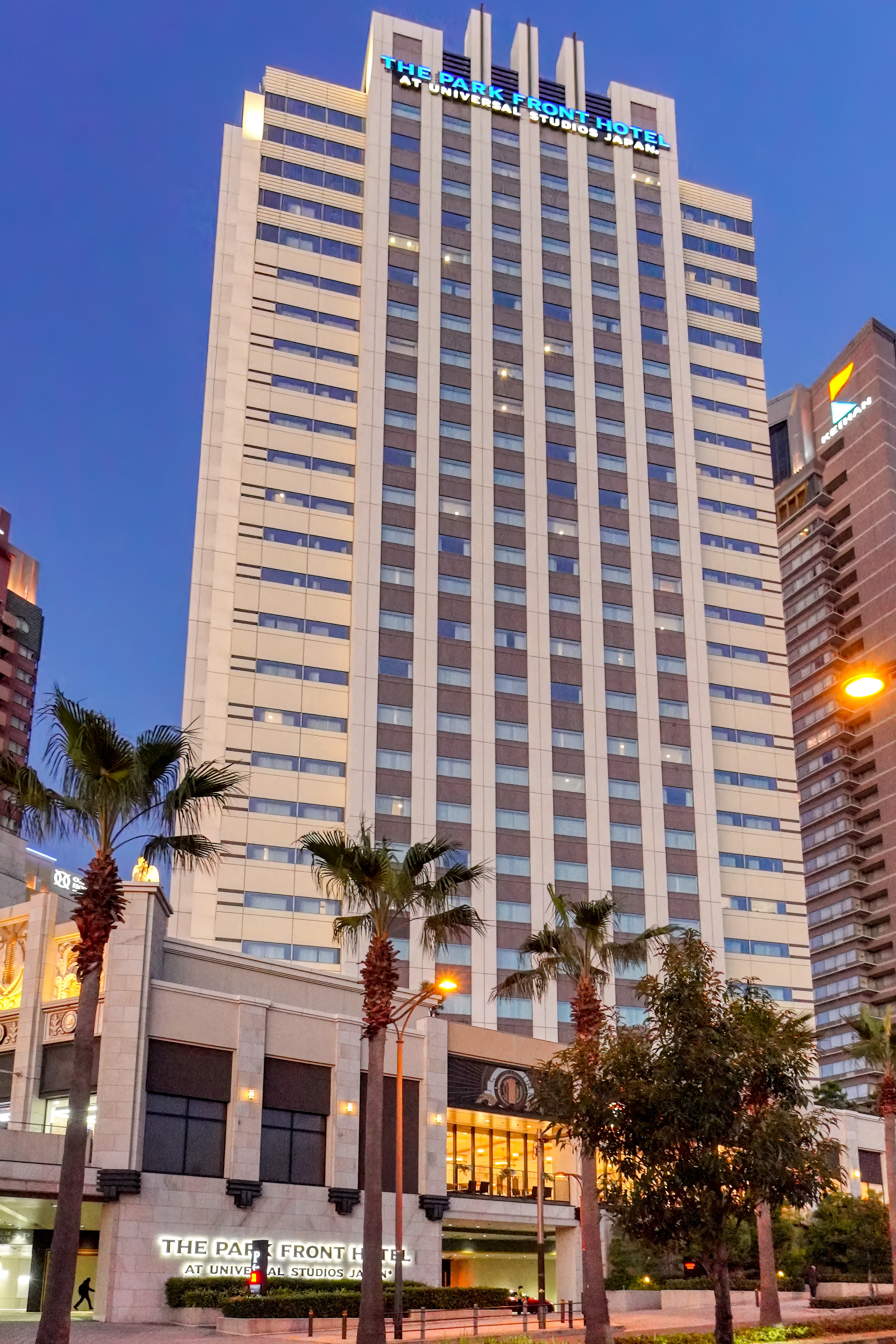 The Park Front Hotel at Universal Studios Japan for consecutive USJ days