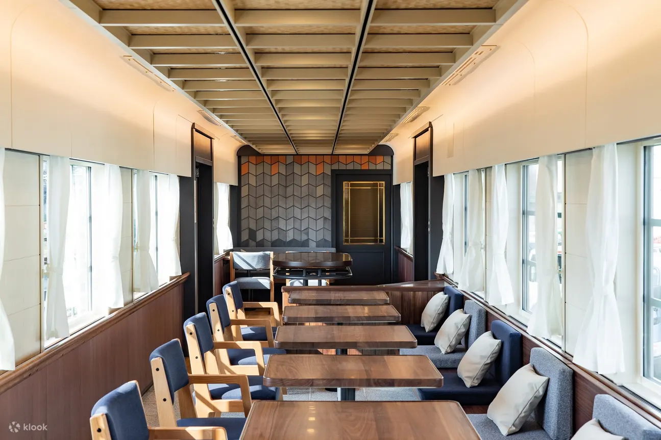 Dining-car interior and seats on THE RAIL KITCHEN CHIKUGO