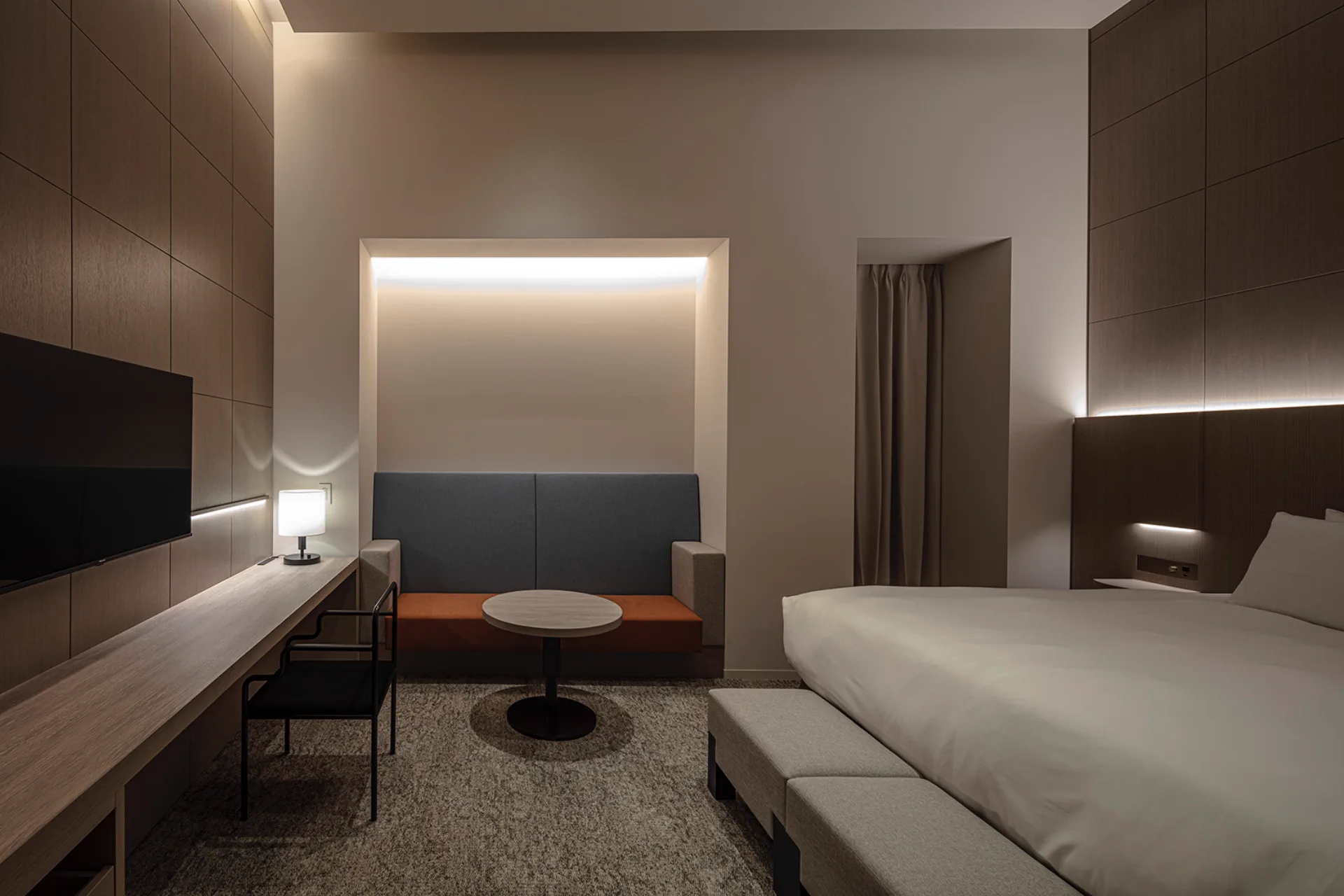 HOTEL IL PALAZZO room for a Fukuoka couple staying near Nakasu and Haruyoshi