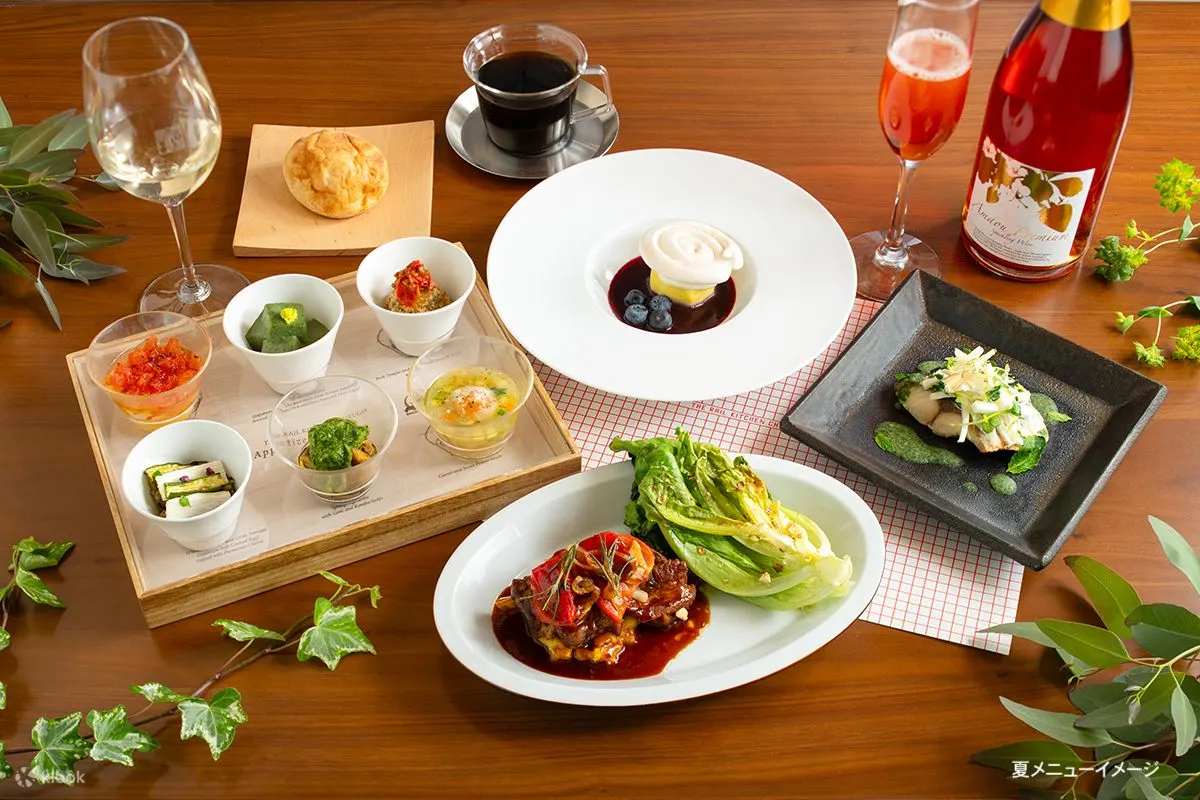 Multi-course lunch served aboard THE RAIL KITCHEN CHIKUGO