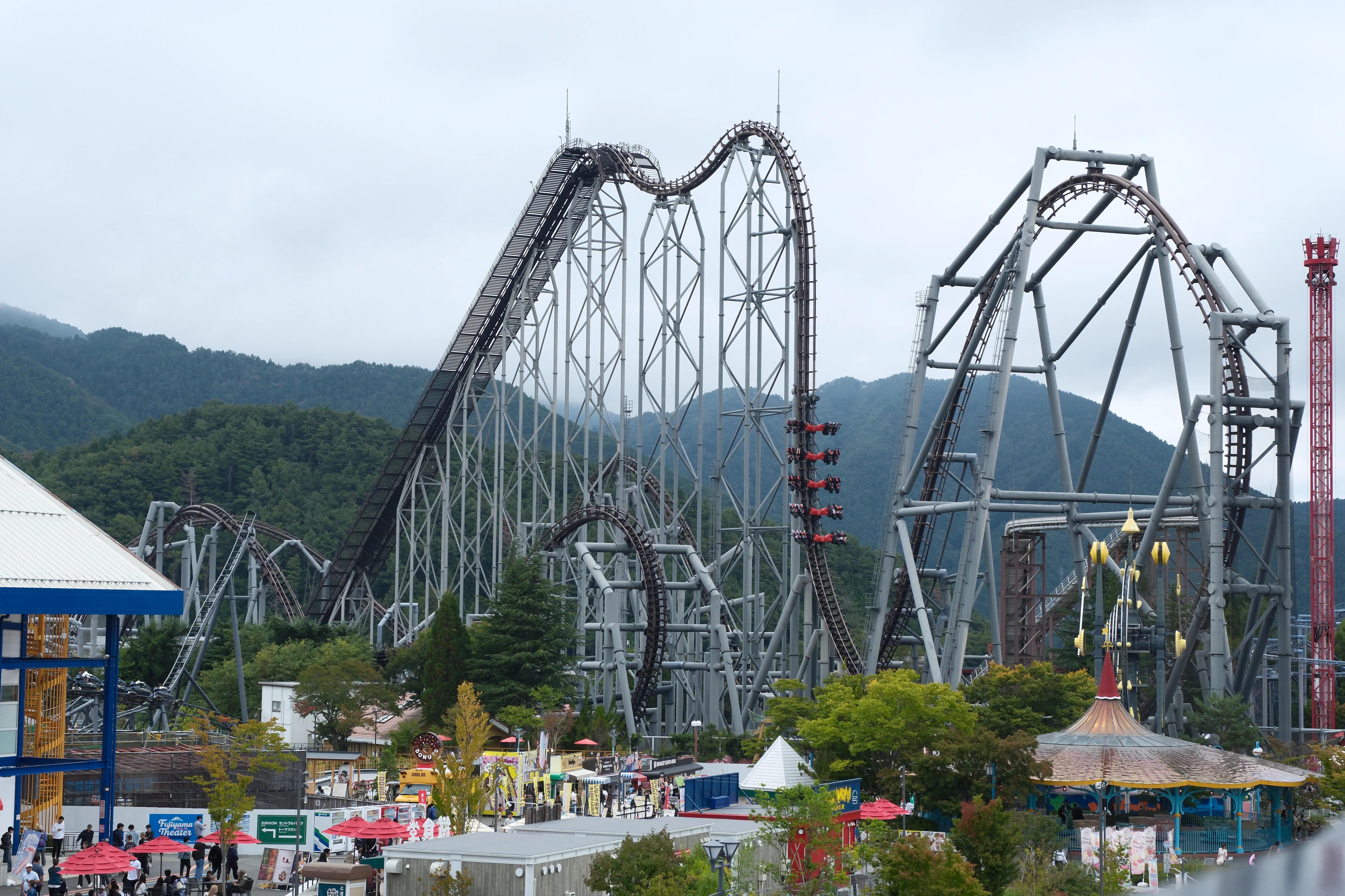 Eejanaika roller coaster at Fuji-Q Highland, one of the major thrill rides that can change whether a One-Day Pass pays off