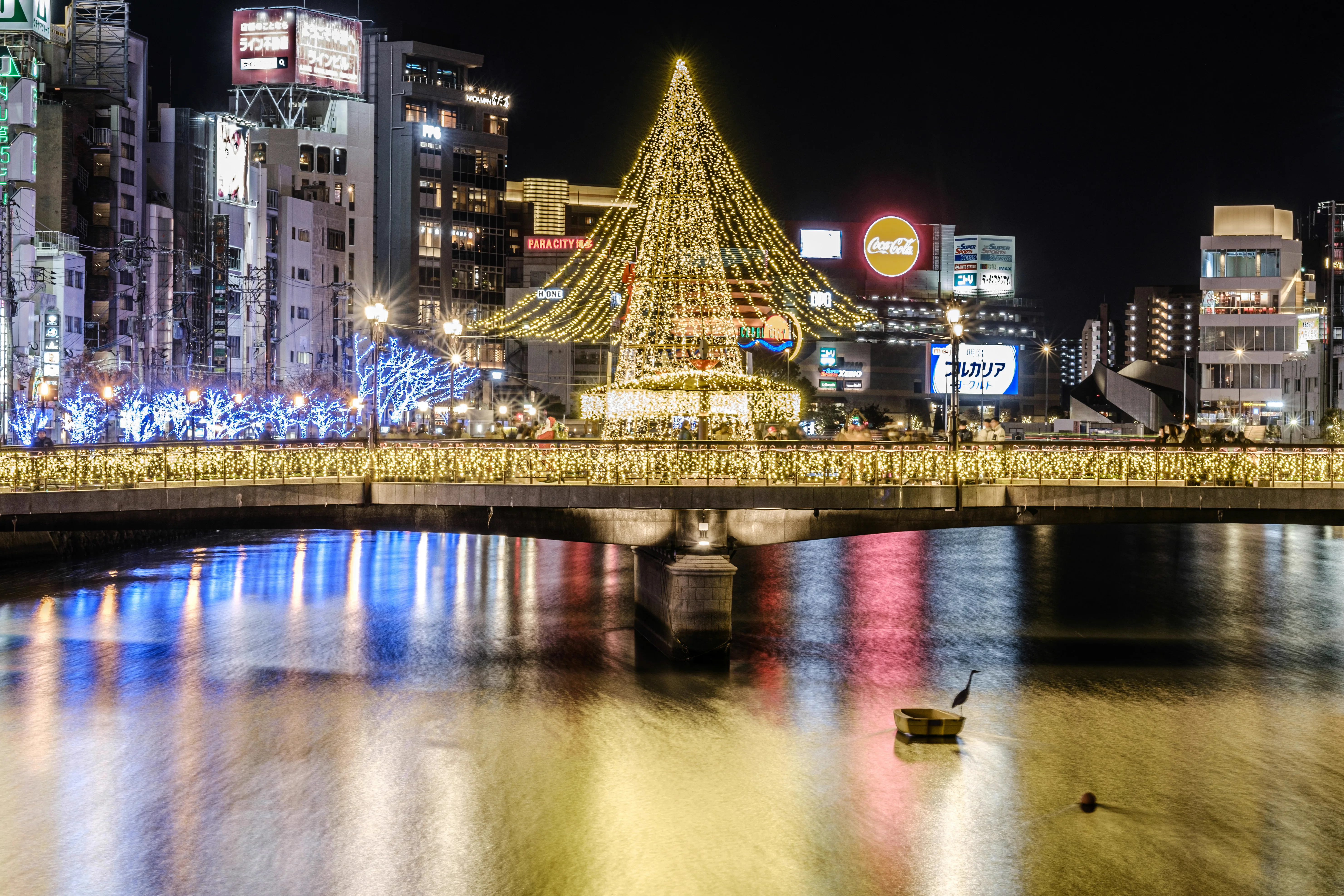 Central Fukuoka sightseeing and weather-flexible city route