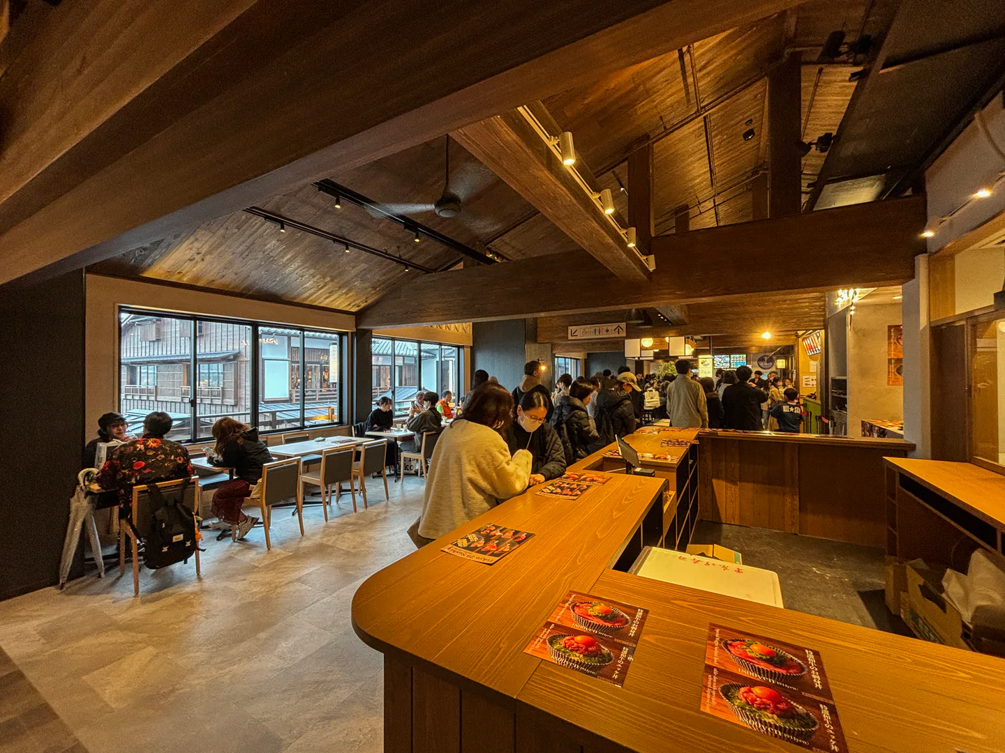 Toyosu Senkyaku Banrai dining hall beside Tokyo Toyosu Manyo Club