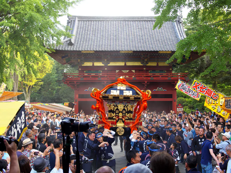 Nezu Shrine Reitaisai 2026: Sep 27 Shinkosai Runs 9:00–16:00 — Japan travel guide