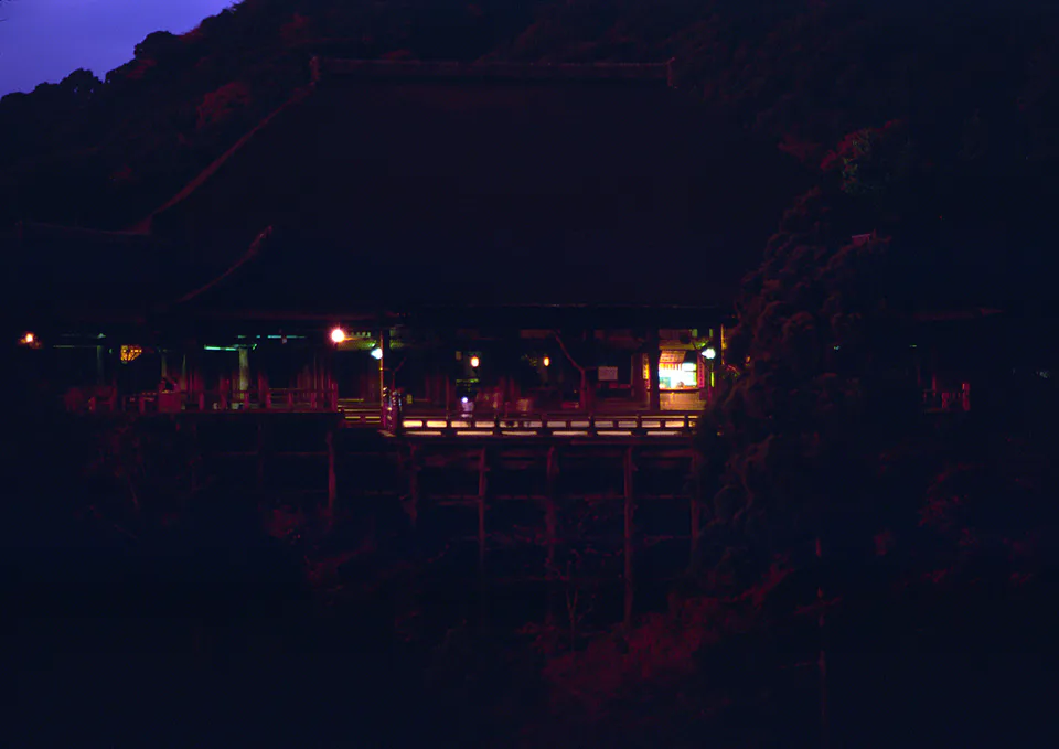 Kyoto Autumn Illumination 2026: Temples, Tickets, Transport and Hotels — Japan travel guide