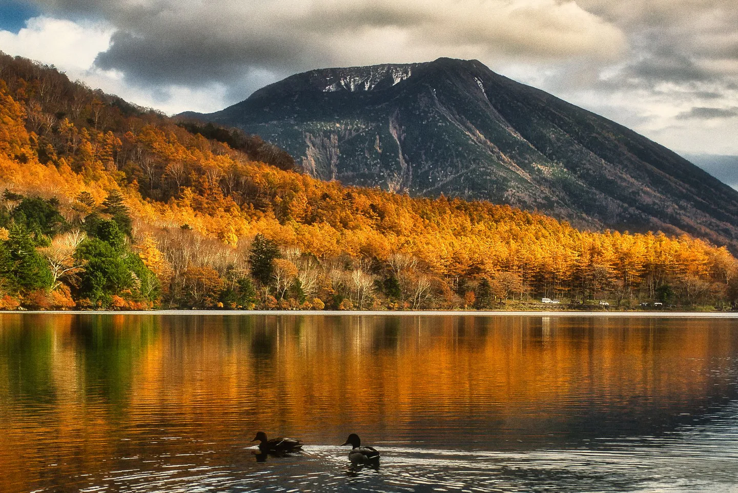 Lake Chuzenji and Mount Nantai for an overnight Okunikko itinerary