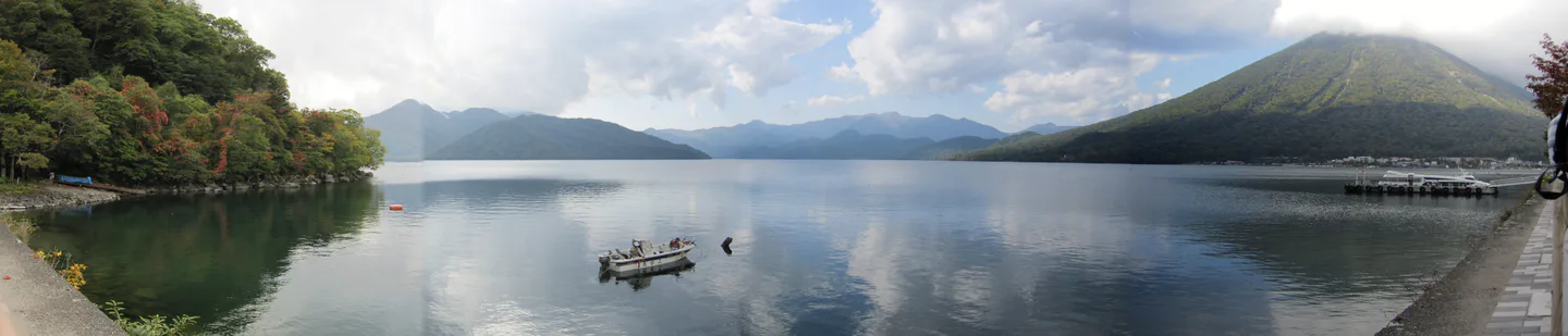 Lake Chuzenji and Nikko mountains for an elevation-based autumn foliage plan