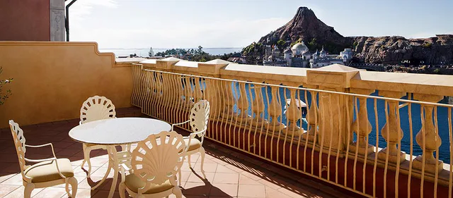 MiraCosta Terrace Room vs Balcony Room: Which Outdoor Room Is Worth It? — Japan travel guide