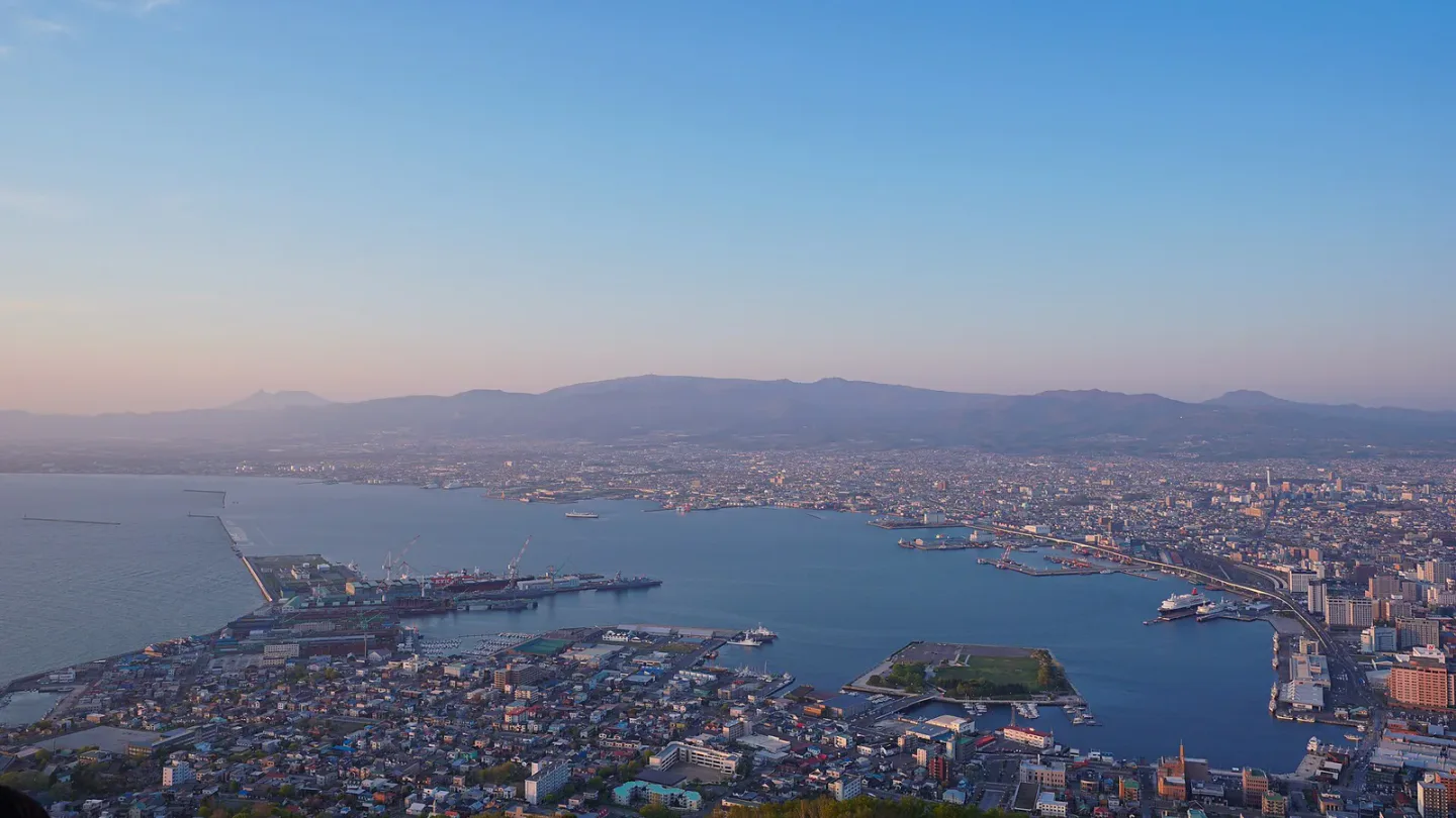 JR Inn Hakodate: Is a Station-Connected 20 m² Twin Worth It?