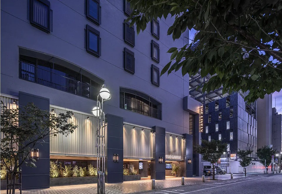 THE LIVELY FUKUOKA HAKATA: Is Nakasu-Kawabata Worth a 12 m² Room? — Japan travel guide