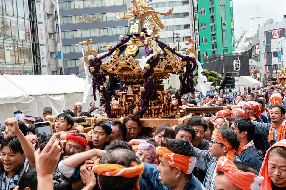 Fukuro Matsuri Ikebukuro 2026: Mikoshi on Sep 27, Tokyo Yosakoi on Oct 11 — Japan travel guide
